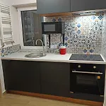 Apartament Brzozowa 4 *