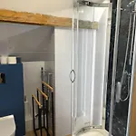 Apartament Brzozowa 4 *